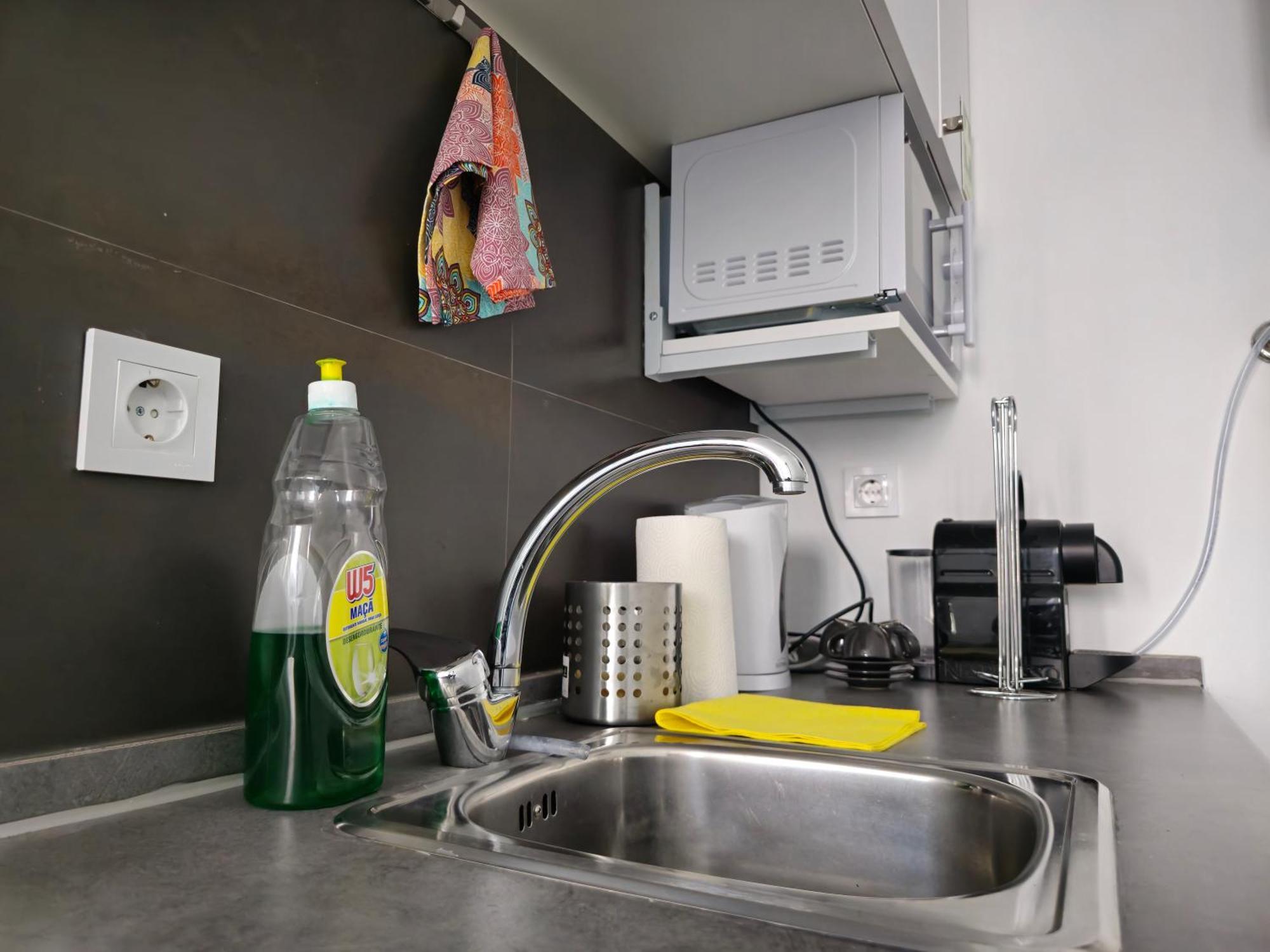 Esther Apartment Cozy Vacay Suite Сетубал Екстериор снимка