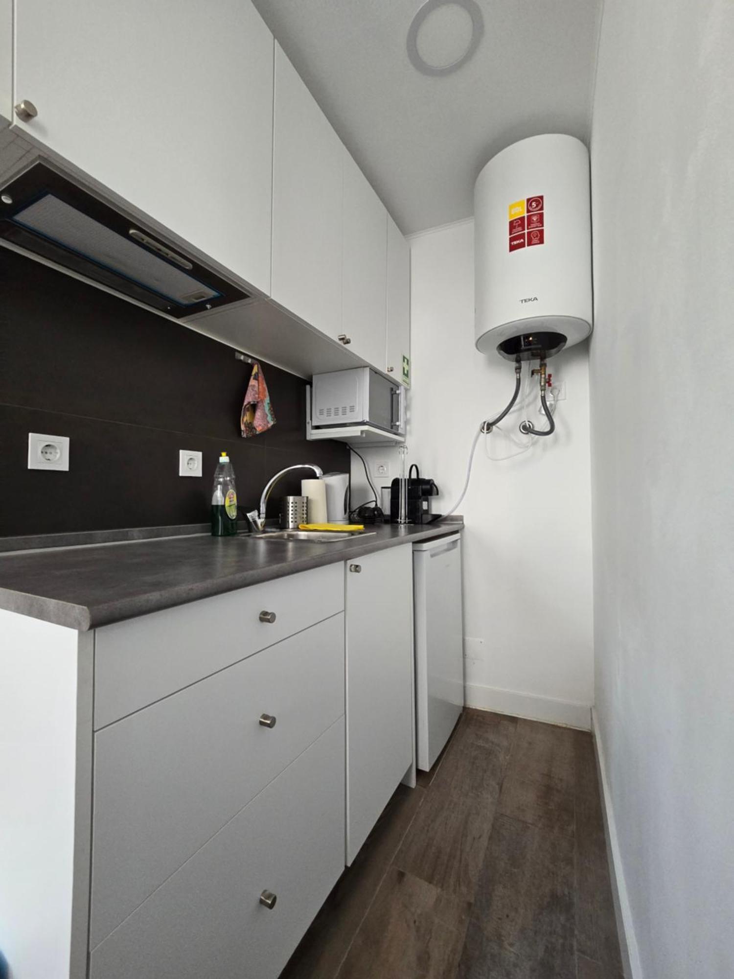 Esther Apartment Cozy Vacay Suite Сетубал Екстериор снимка